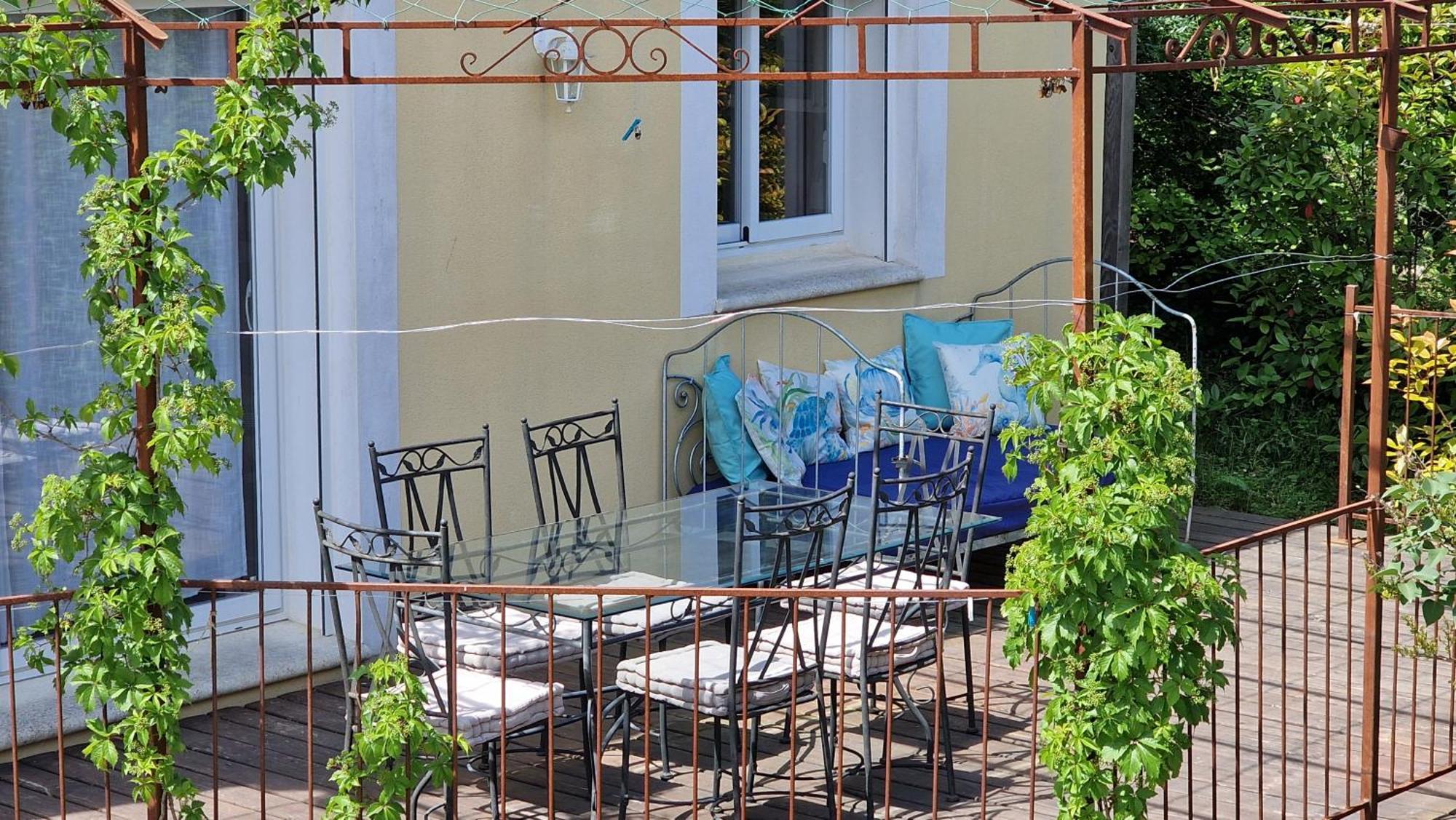 Villa Le Mazet Josephine Blauzac  Exterior foto